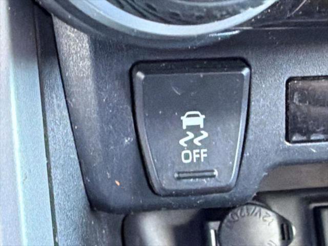 Certified 2022 Toyota RAV4 XLE Premium FWD image 21