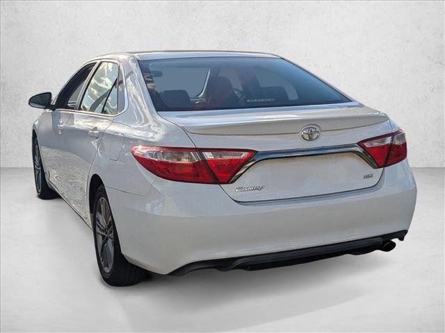 Used 2015 Toyota Camry SE image 5