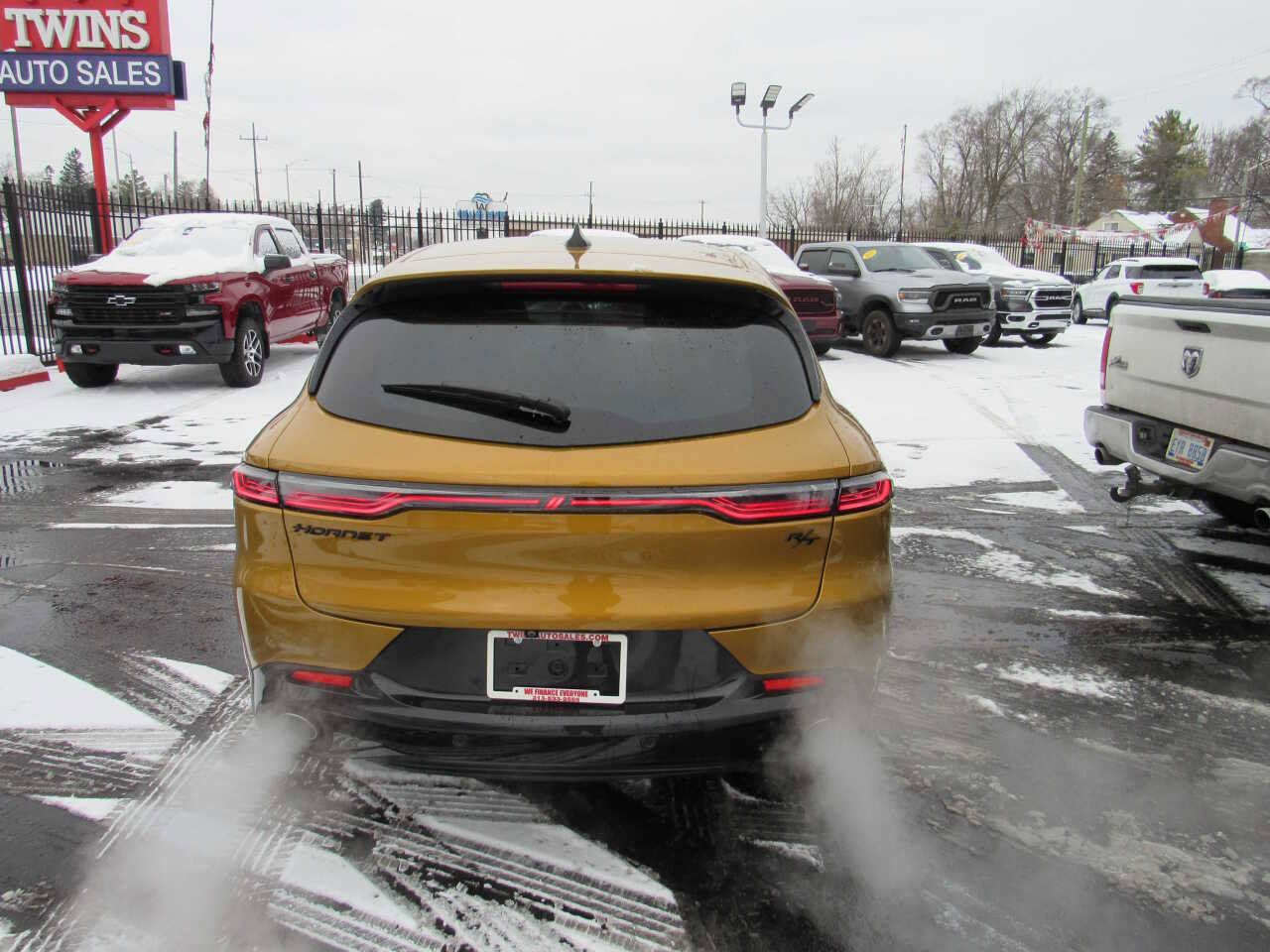 Used 2024 Dodge Hornet R/T w/ R/T Blacktop Package image 6