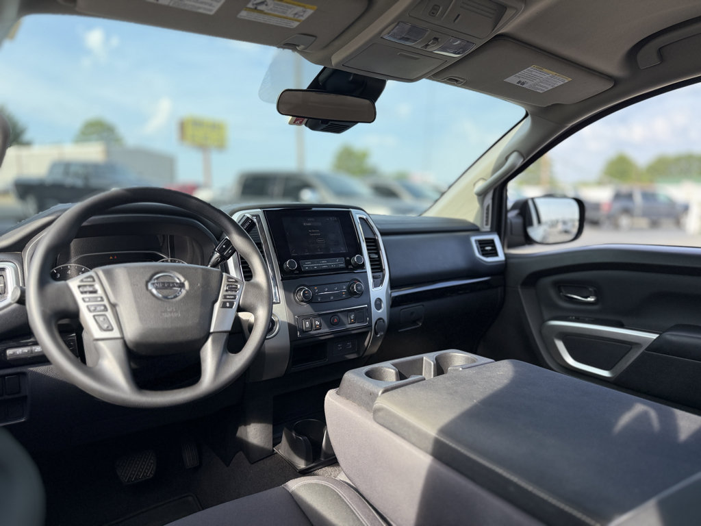 Used 2021 Nissan Titan SV w/ Accessory Utility Package RWD image 31