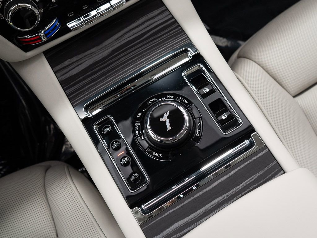 Certified 2025 Rolls-Royce Ghost image 38