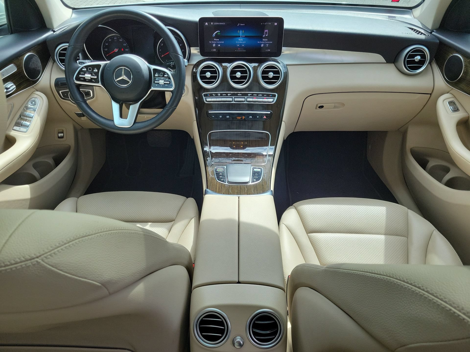 Used 2021 Mercedes-Benz GLC 300 w/ Premium Package image 4