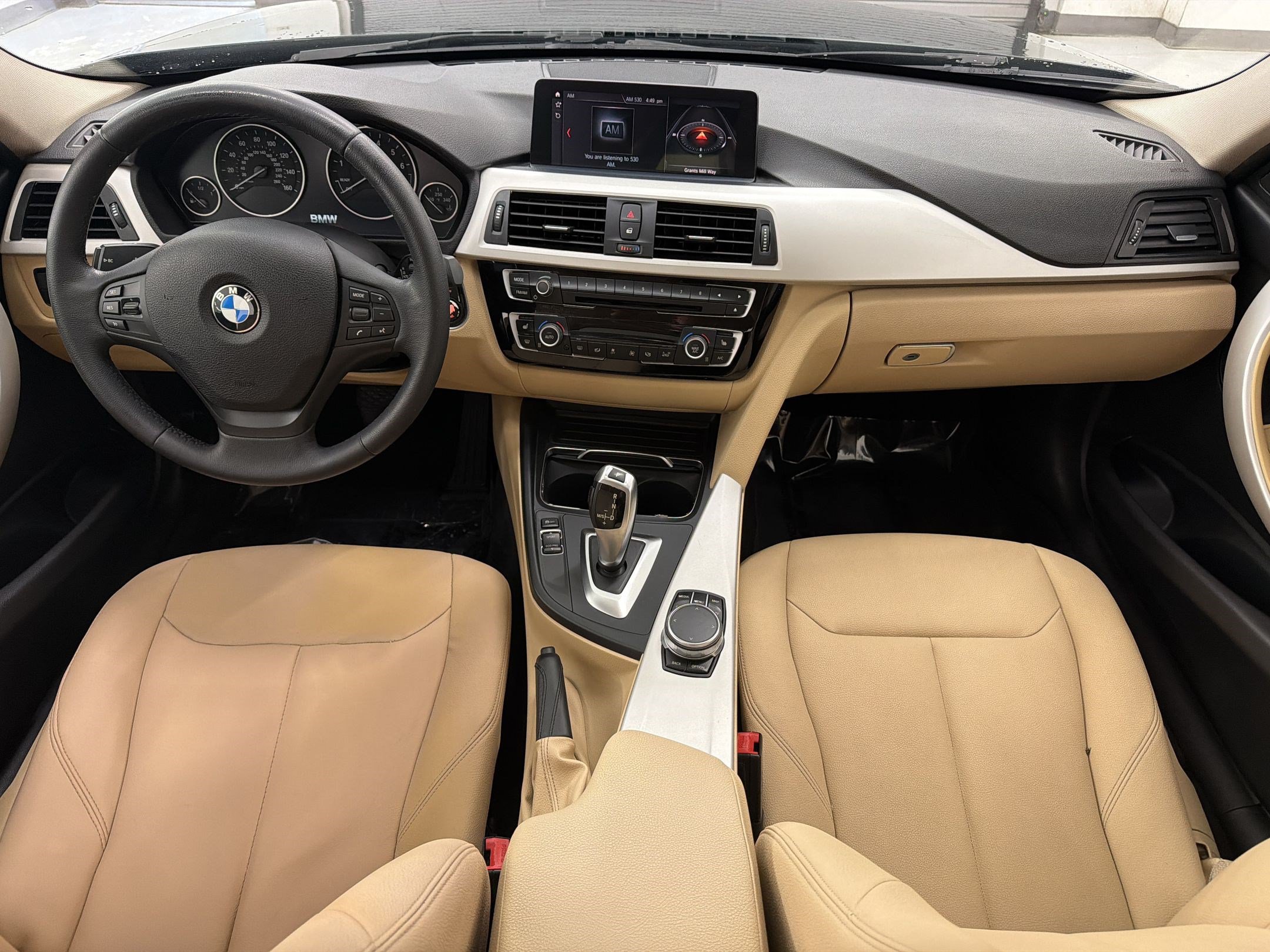 Used 2018 BMW 320i Sedan RWD image 25
