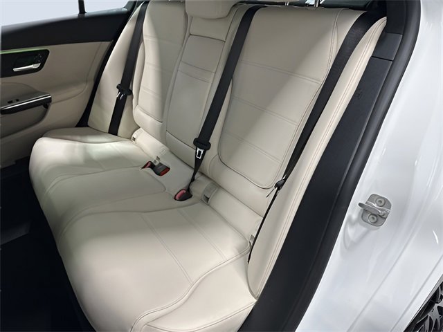 Used 2025 Mercedes-Benz C 300 4MATIC Sedan image 28