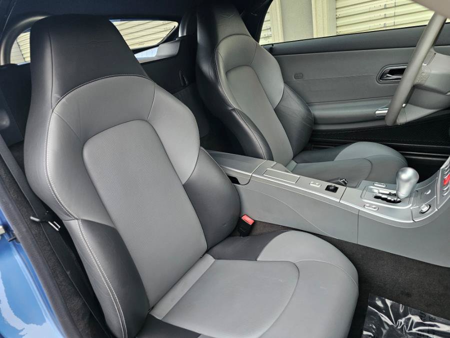 Used 2008 Chrysler Crossfire Limited RWD image 10