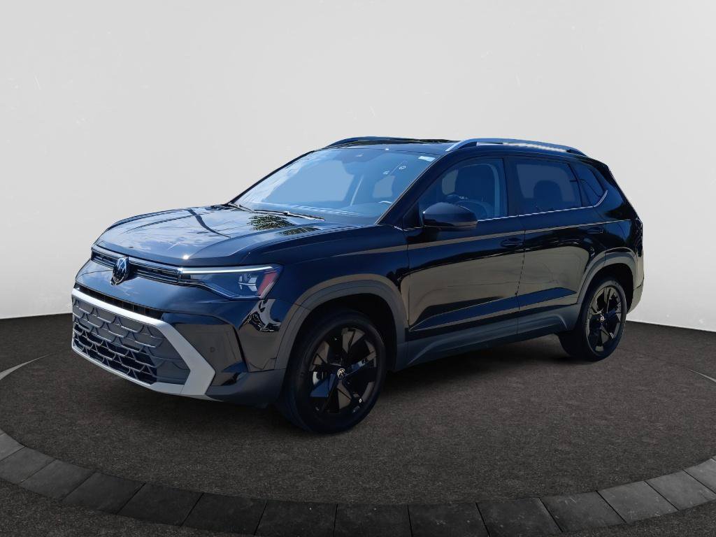 Certified 2025 Volkswagen Taos SE FWD image 3