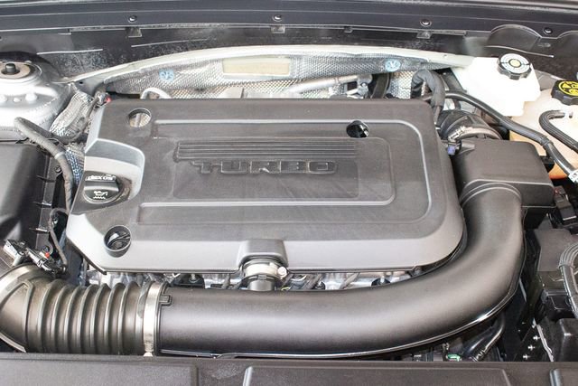 Used 2023 Buick Envision Avenir image 3