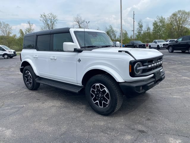 Used 2025 Ford Bronco Outer Banks AWD/4WD image 13