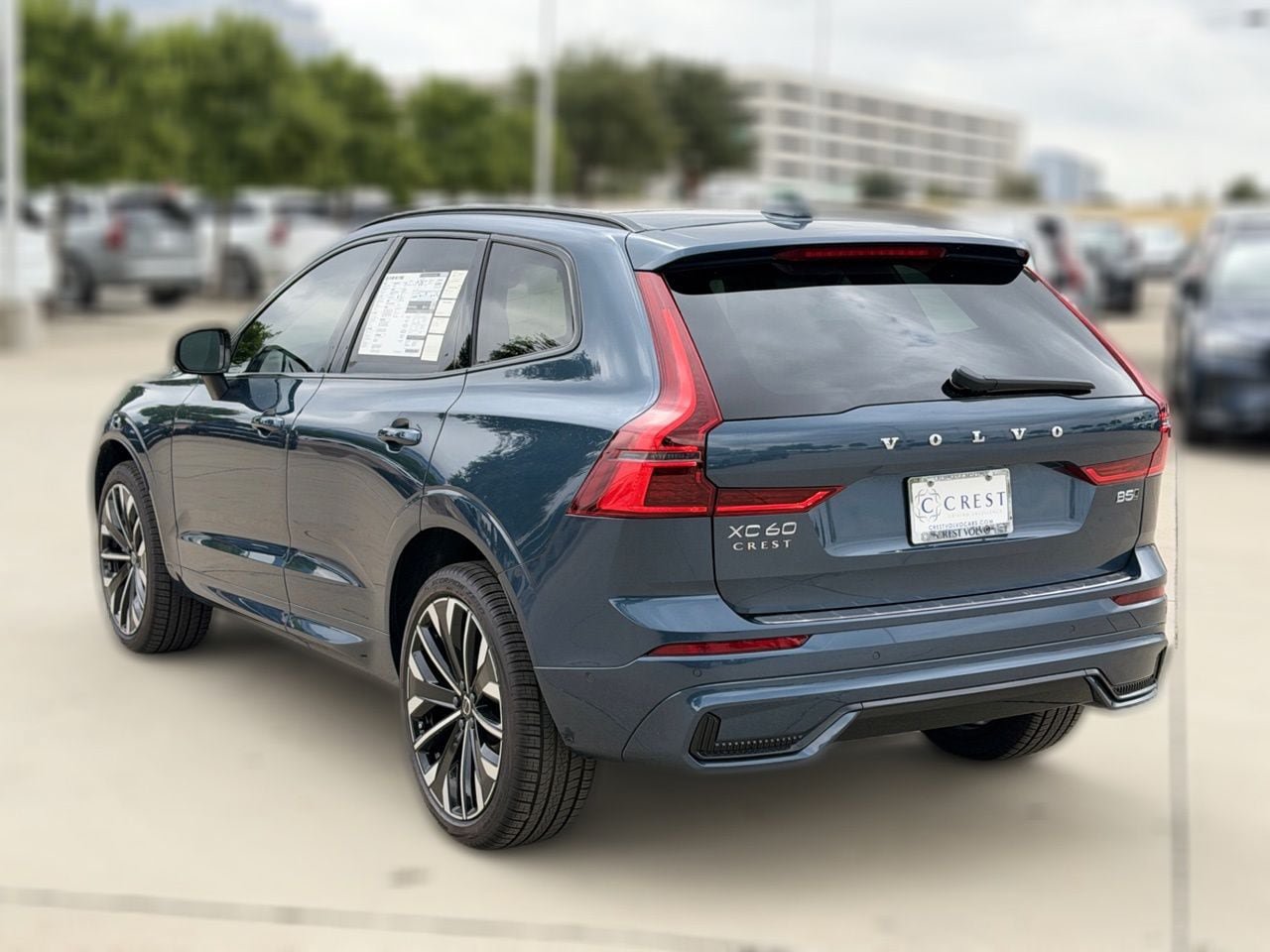 New 2026 Volvo XC60 B5 Ultra w/ Protection Package Premier AWD/4WD image 7