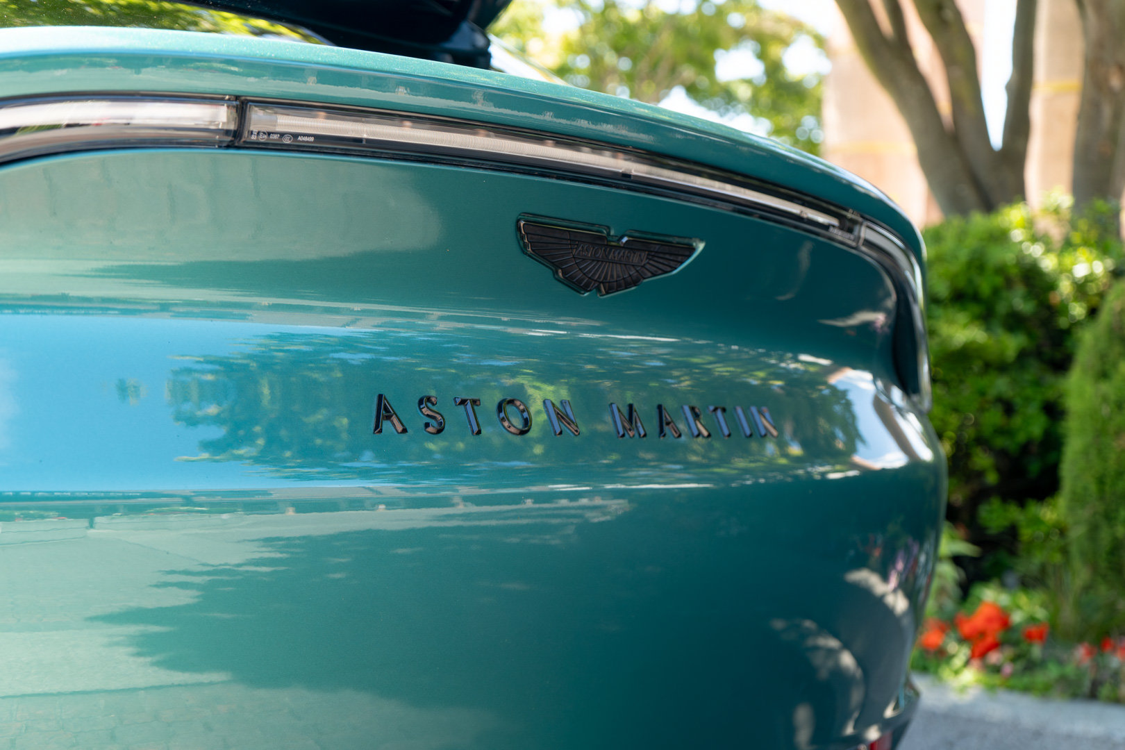 Used 2023 Aston Martin DBX 707 AWD/4WD image 8