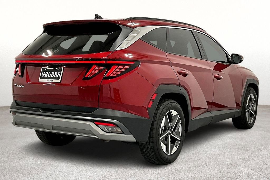 Used 2025 Hyundai Tucson SEL image 2