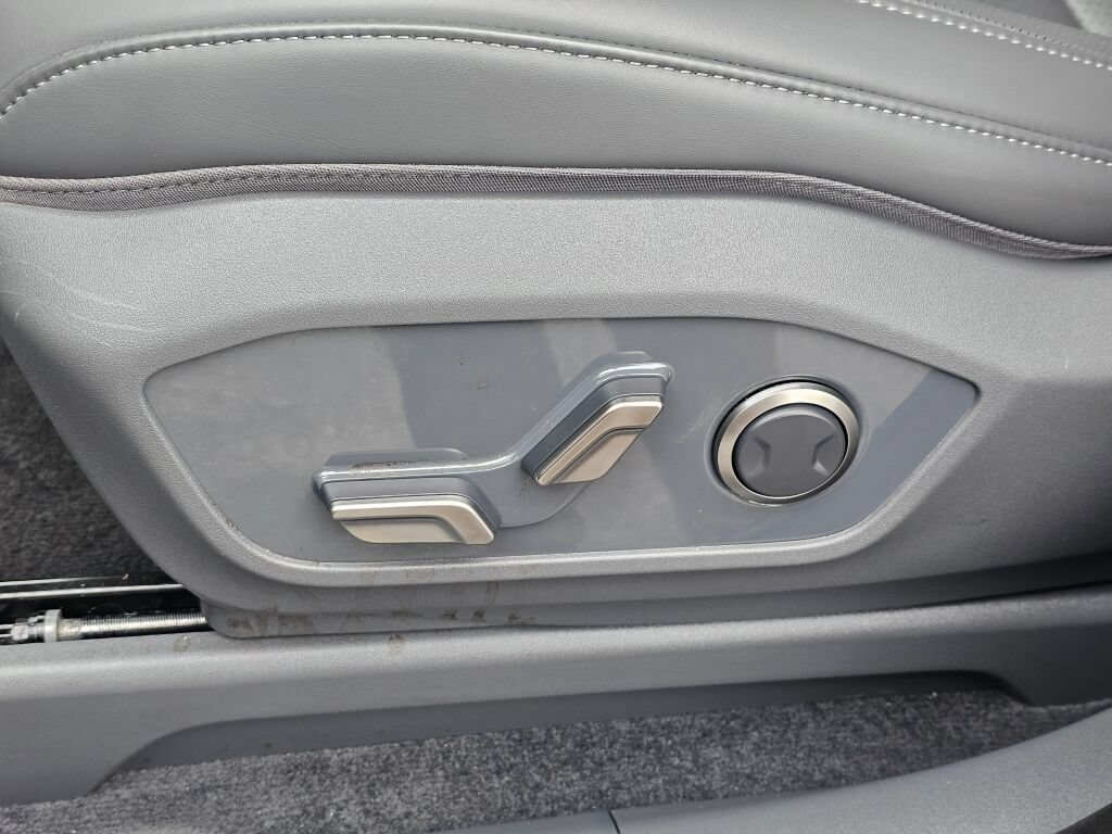 Certified 2024 Kia EV9 Wind AWD/4WD image 36