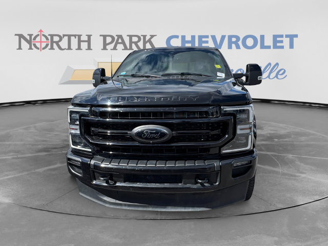 Used 2022 Ford F250 Lariat w/ Black Appearance Package AWD/4WD image 8
