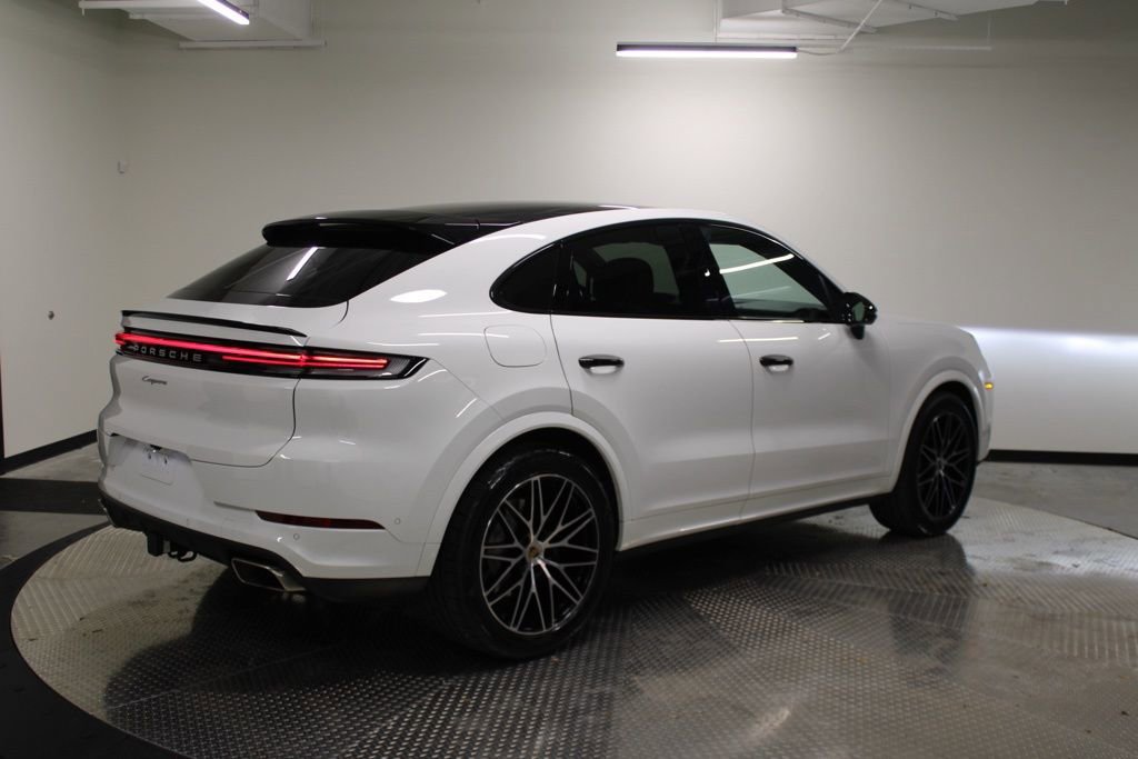Certified 2026 Porsche Cayenne Coupe image 7