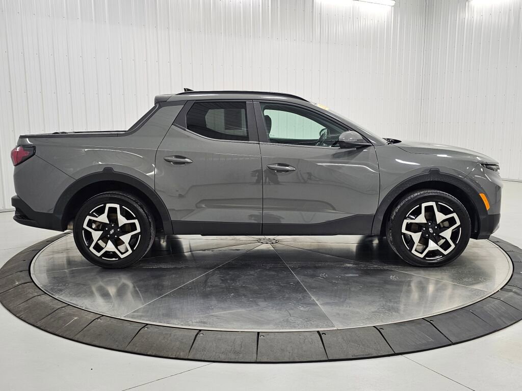 Used 2022 Hyundai Santa Cruz Limited AWD/4WD image 6