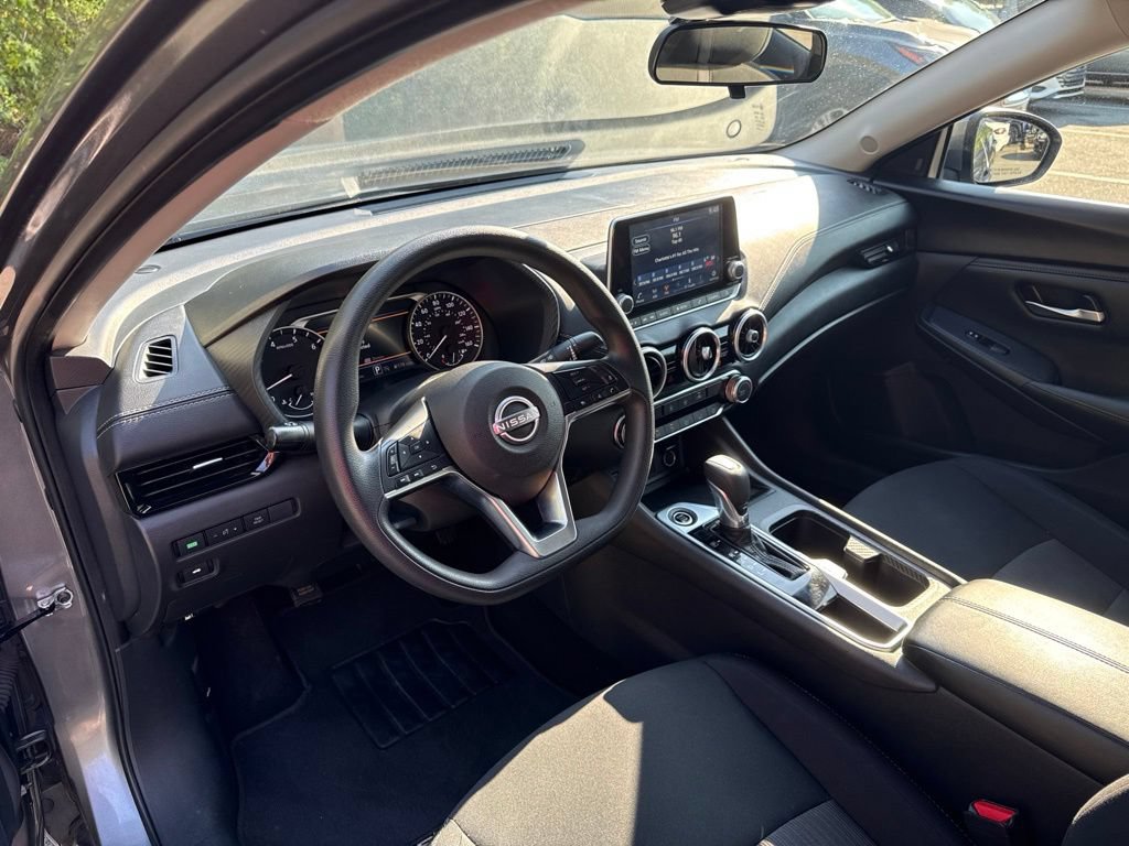 Certified 2024 Nissan Sentra SV FWD image 17