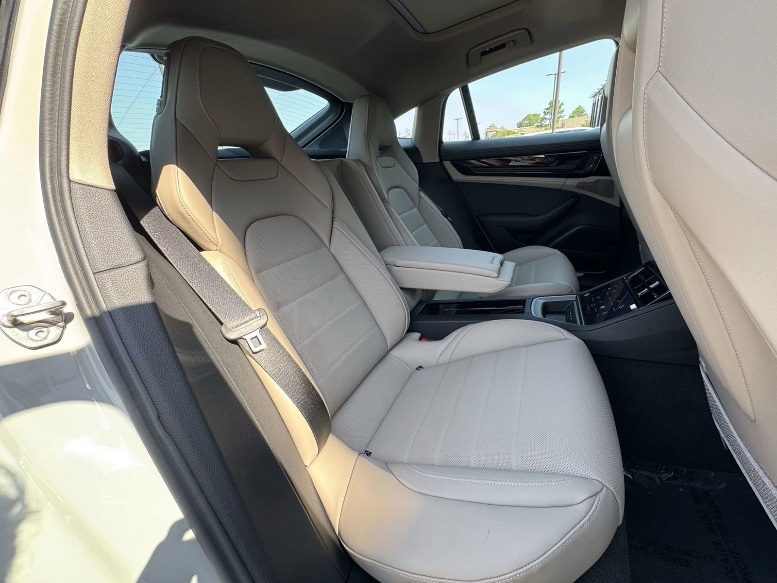 New 2025 Porsche Panamera 4 image 27