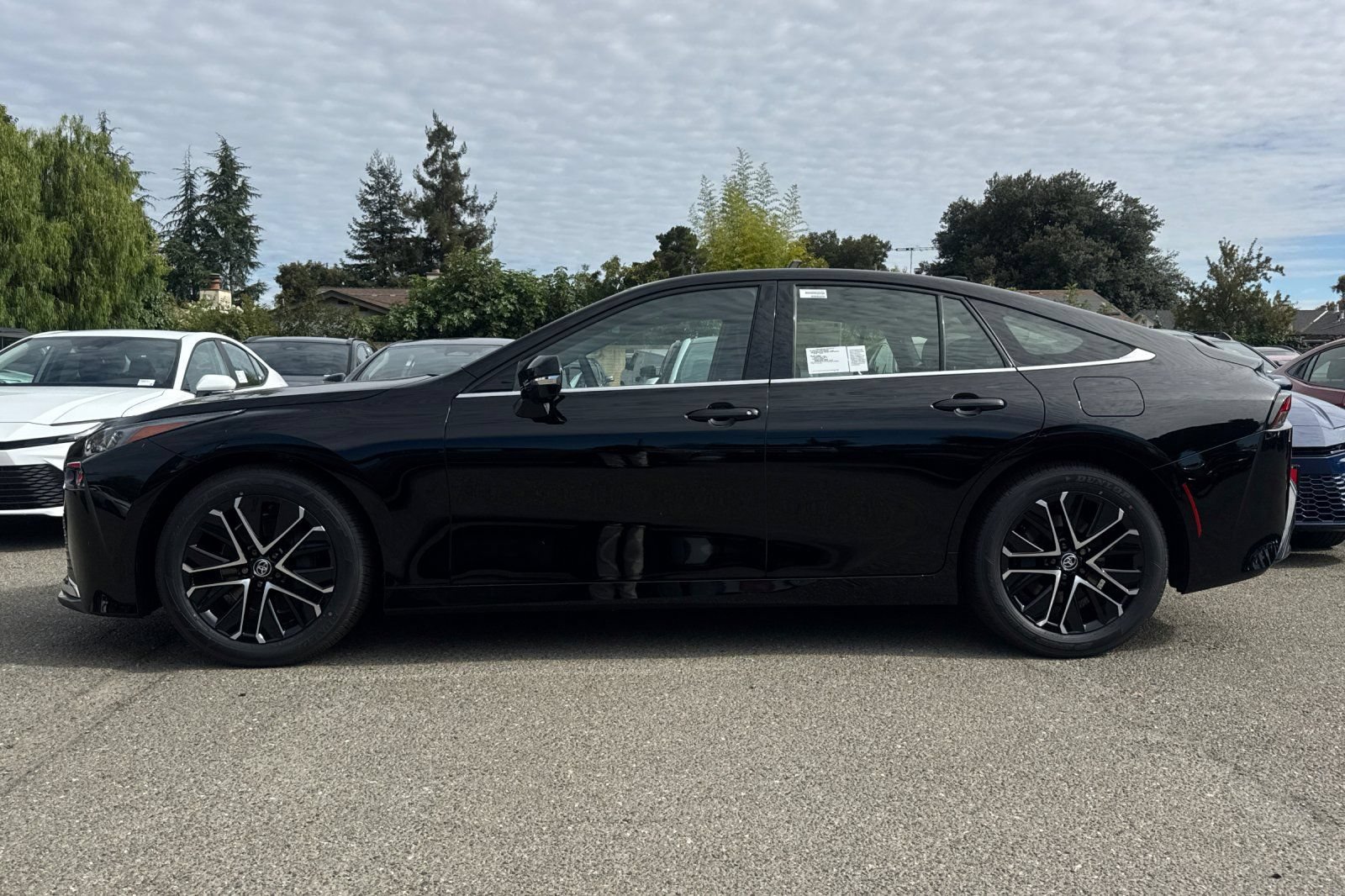 New 2026 Toyota Mirai RWD image 6