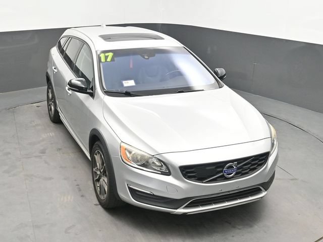 Used 2017 Volvo V60 T5 Cross Country w/ Convenience Package AWD/4WD image 23