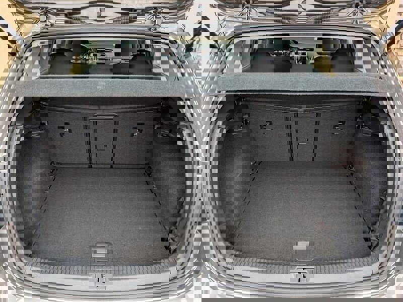 Used 2015 Volkswagen e-Golf Limited Edition image 29