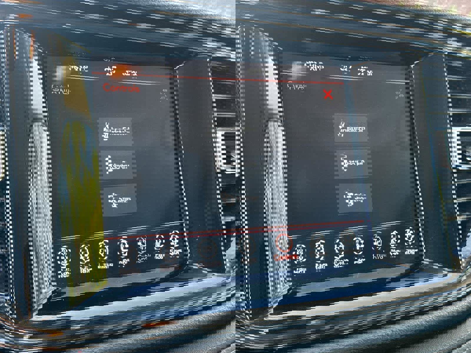 Used 2021 Dodge Durango SXT w/ 3rd Row Seating Group image 26