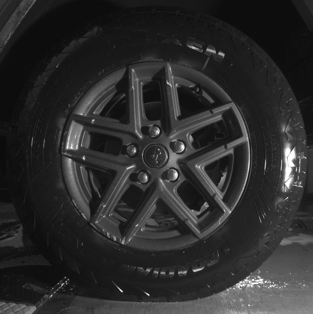 Used 2025 Jeep Wrangler Sport S image 14