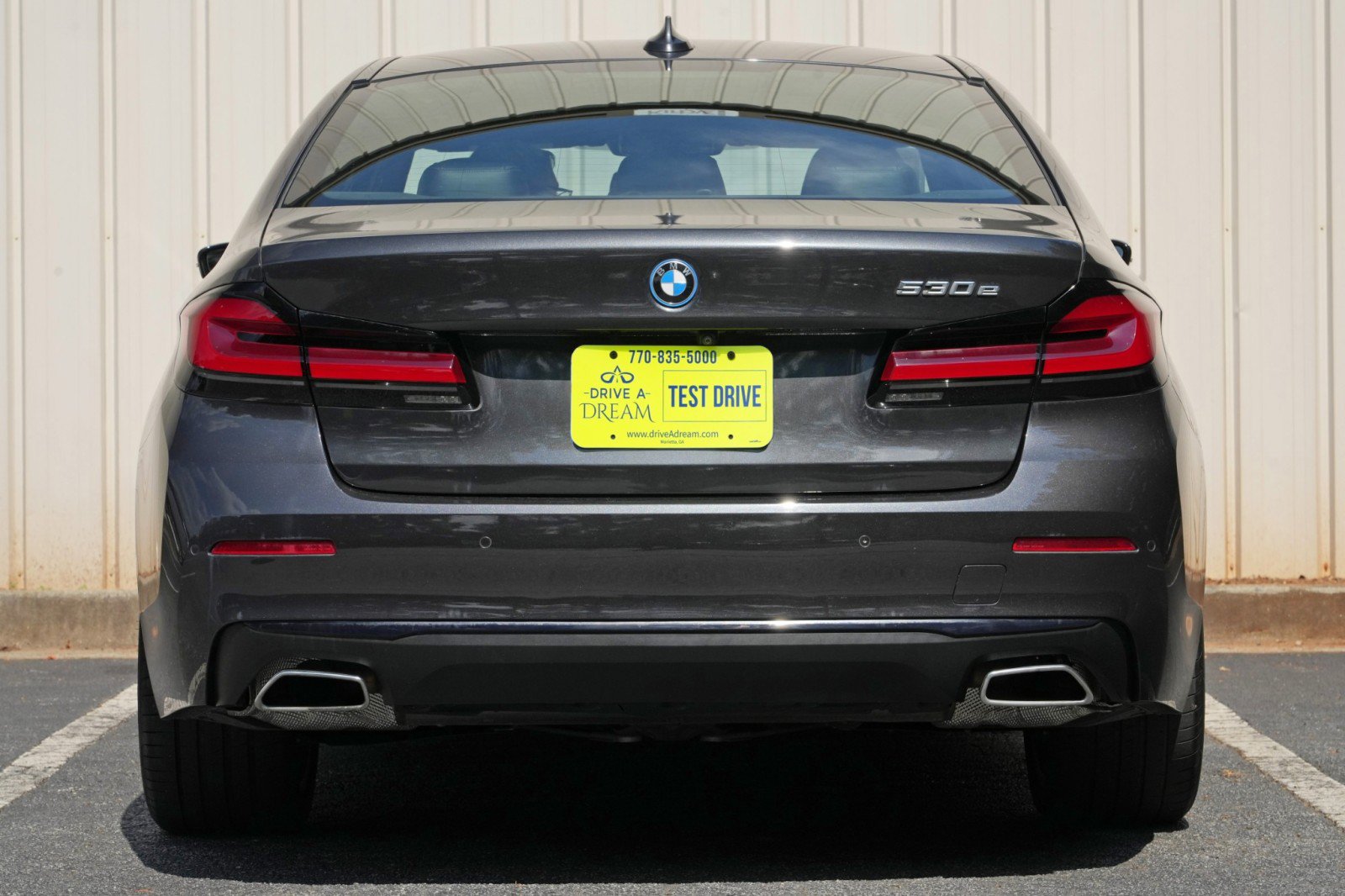 Used 2022 BMW 530e w/ Premium Package RWD image 11