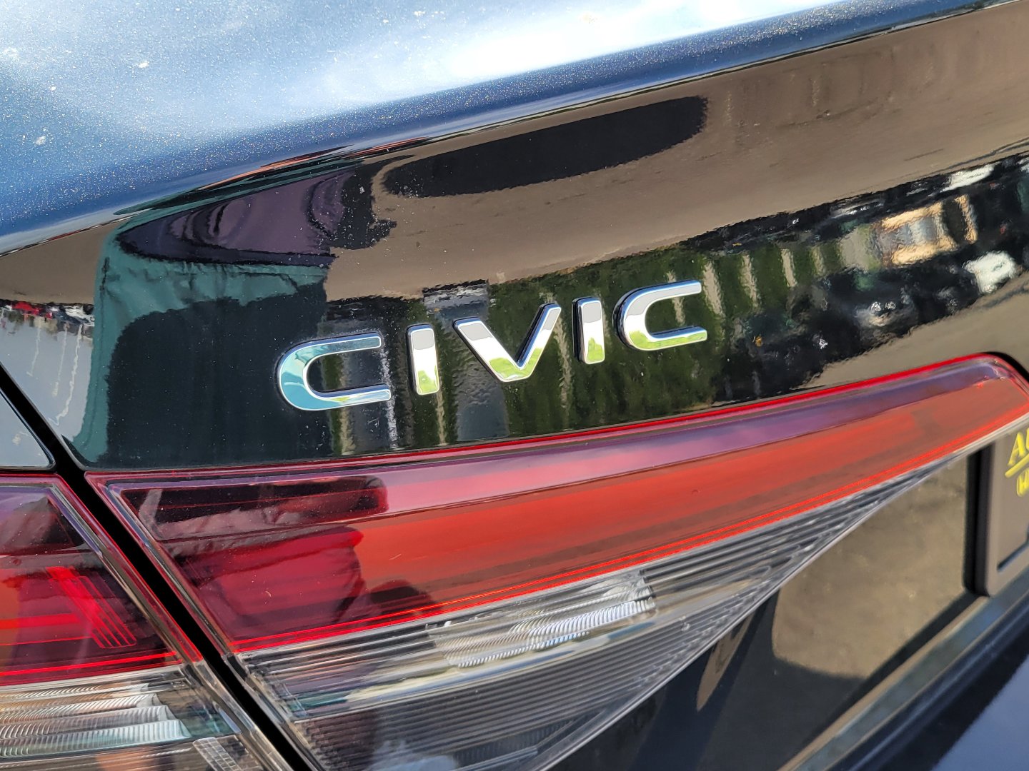 Used 2025 Honda Civic Sport Touring image 7