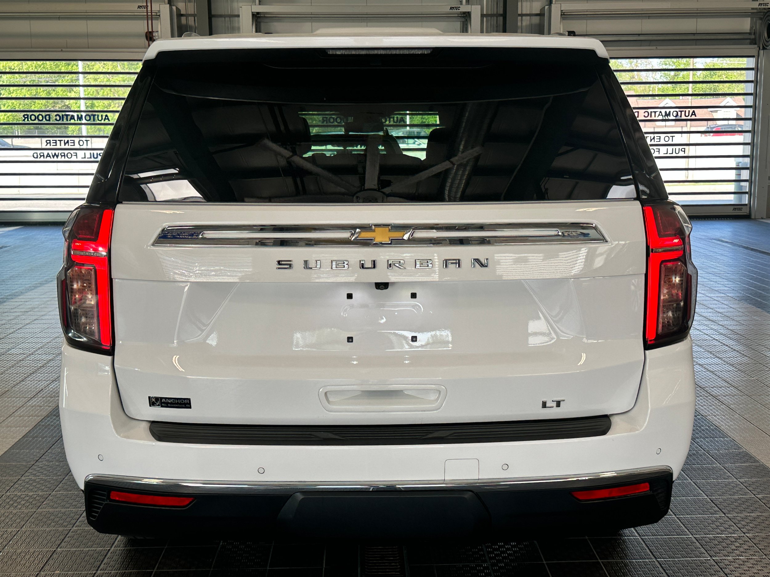 Used 2024 Chevrolet Suburban LT AWD/4WD image 4