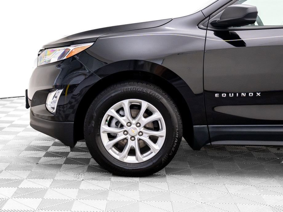 Used 2020 Chevrolet Equinox LS w/ LS Convenience Package image 32