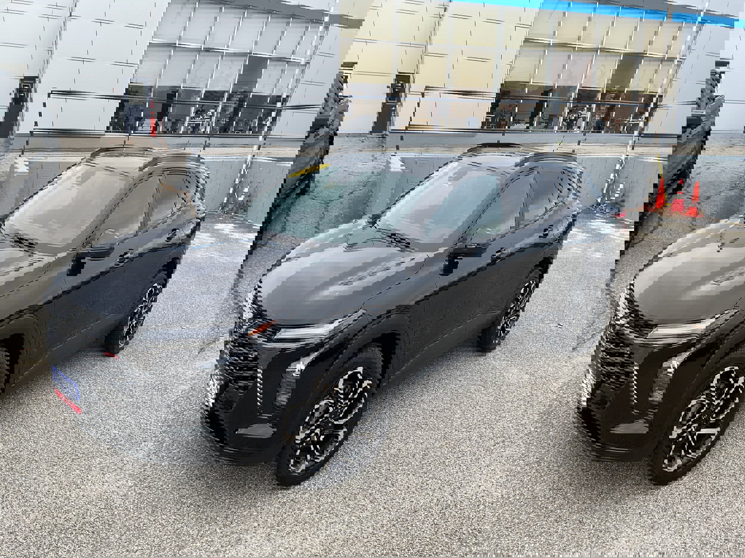 Certified 2024 Chevrolet Trax RS w/ Driver Confidence Package image 4