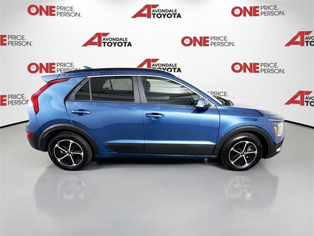 Used 2023 Kia Niro EX image 8