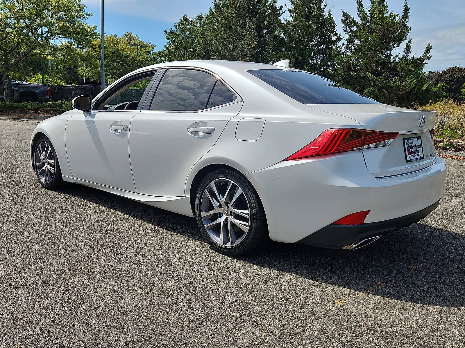 Used 2020 Lexus IS 300 AWD image 7