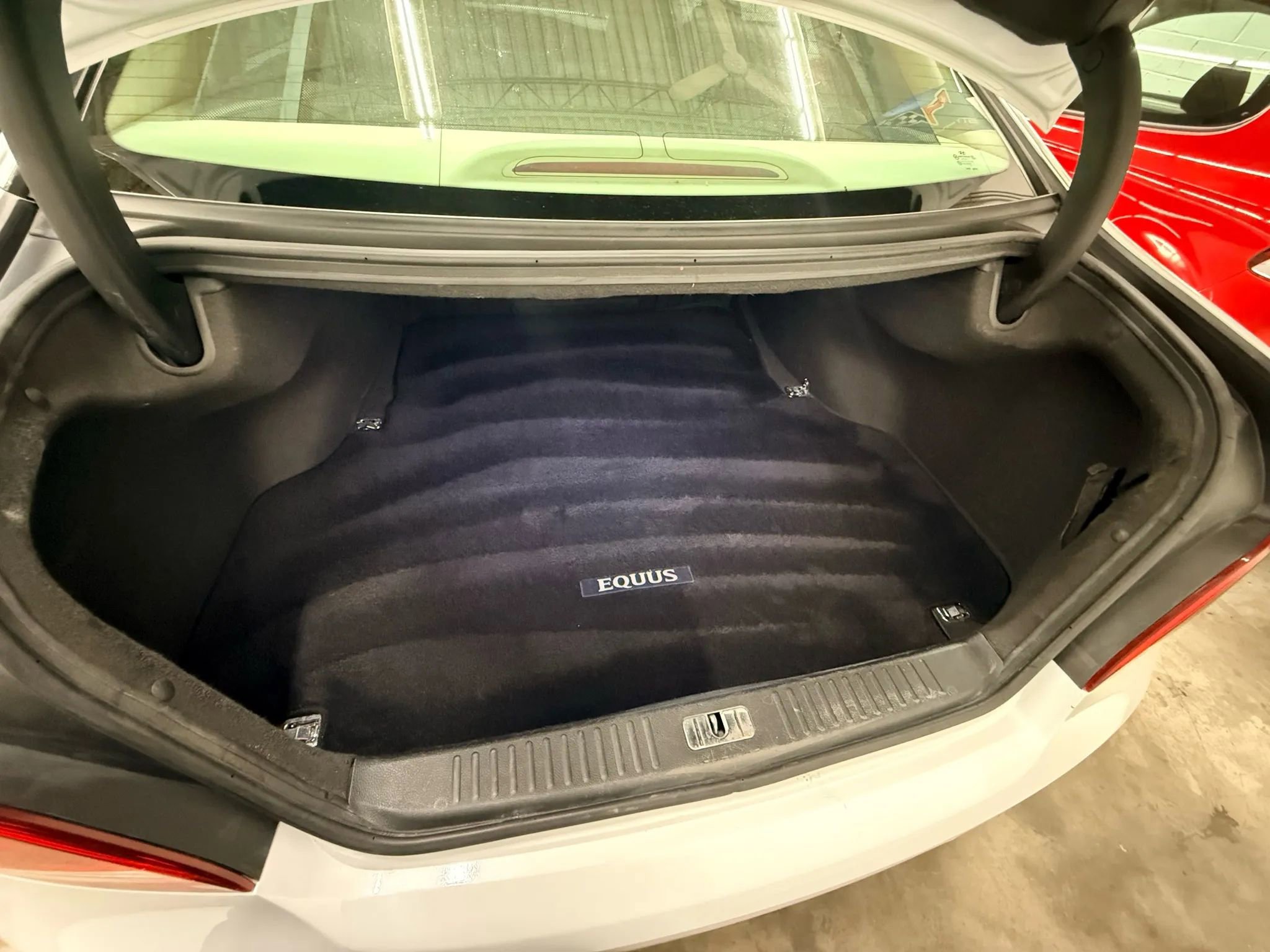 Used 2014 Hyundai Equus Signature RWD image 29