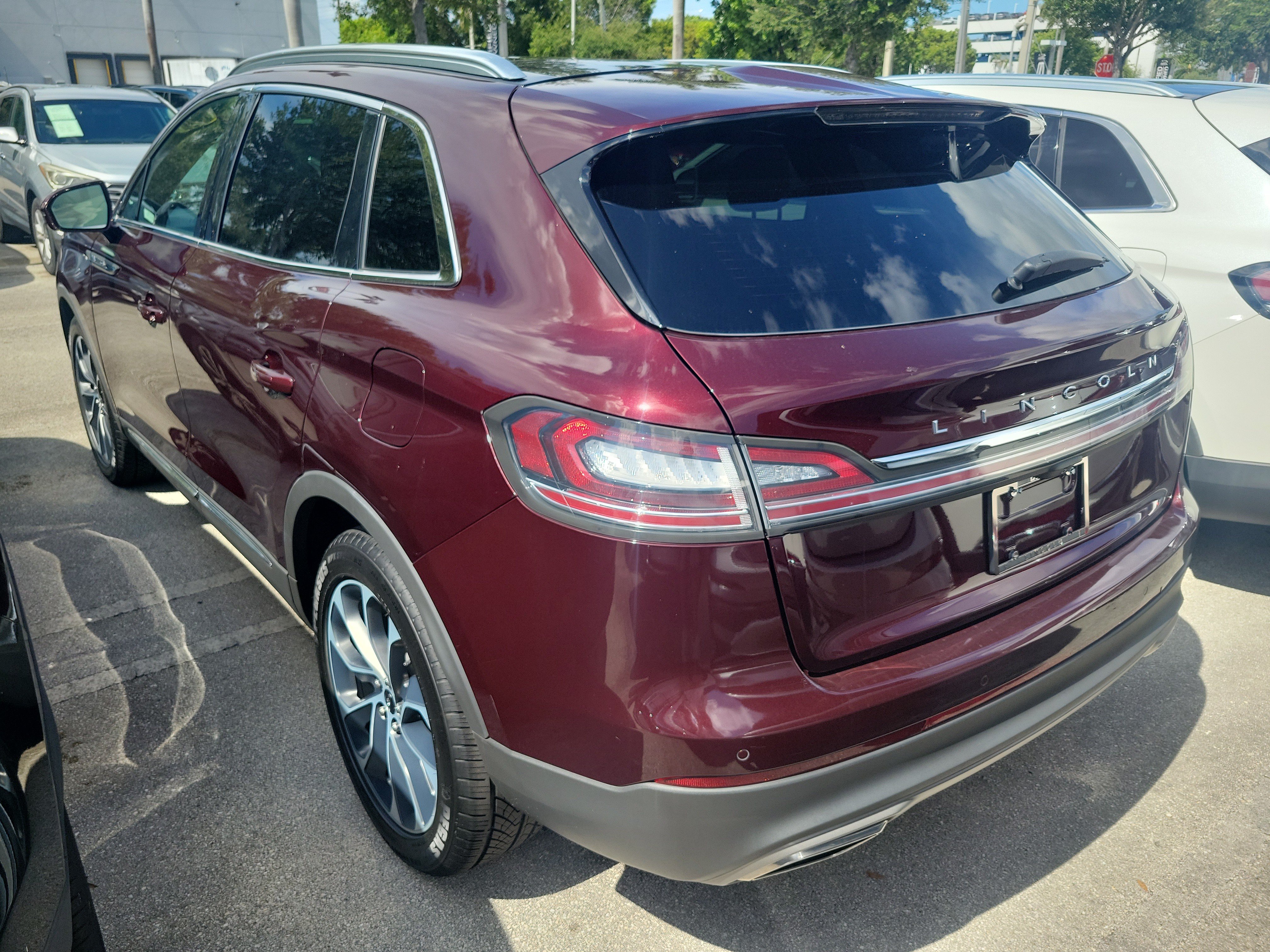 Certified 2022 Lincoln Nautilus Reserve FWD image 3