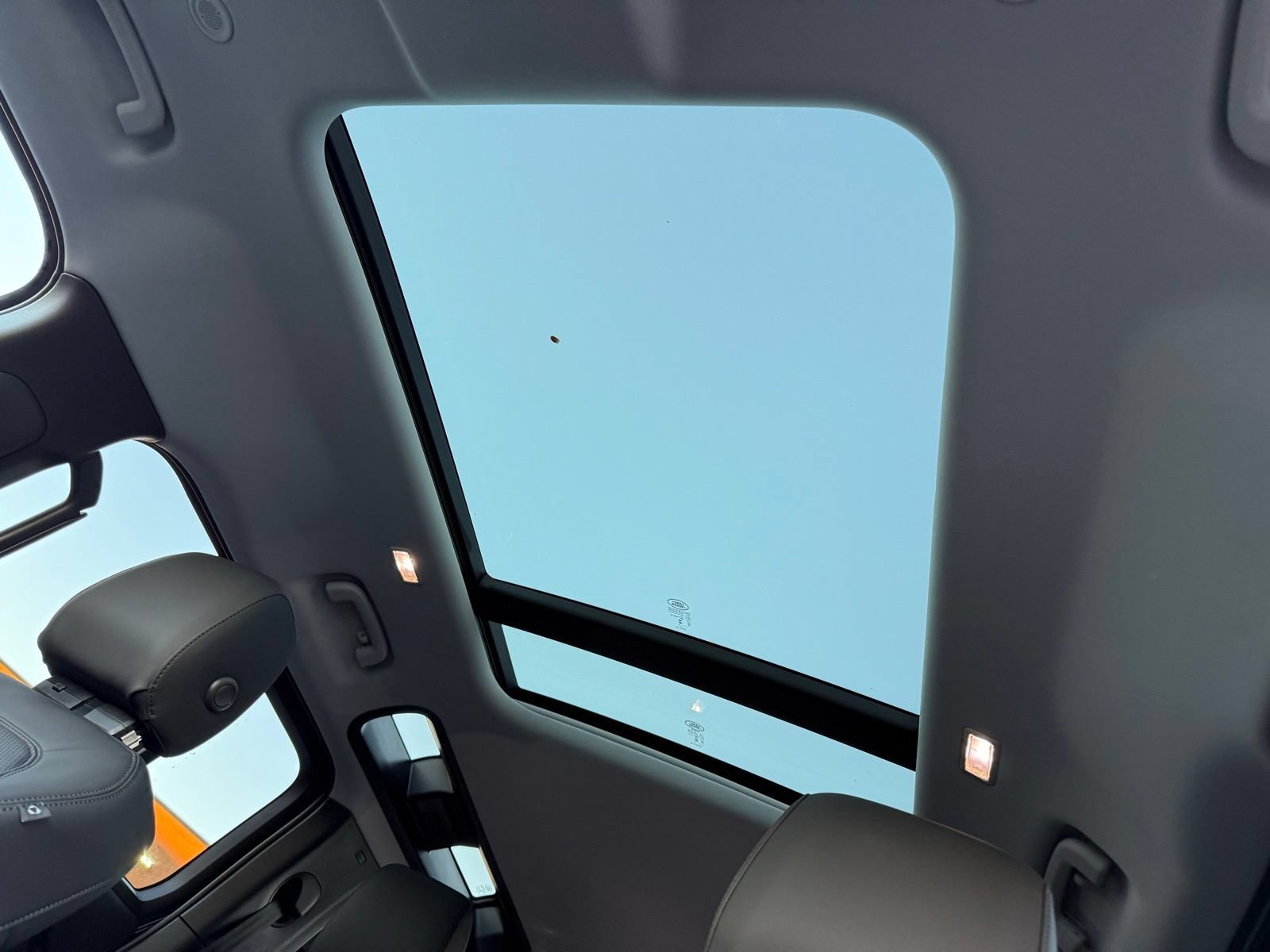 New 2026 Land Rover Defender 110 S AWD/4WD image 40