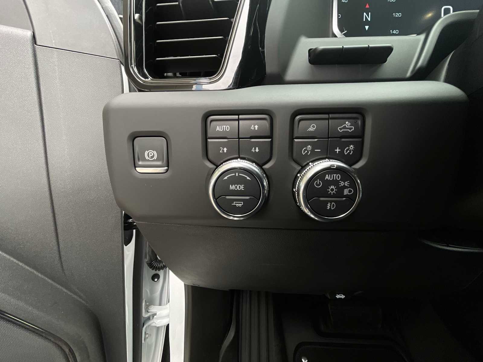 Certified 2024 GMC Sierra 1500 AT4 w/ Technology Package image 17