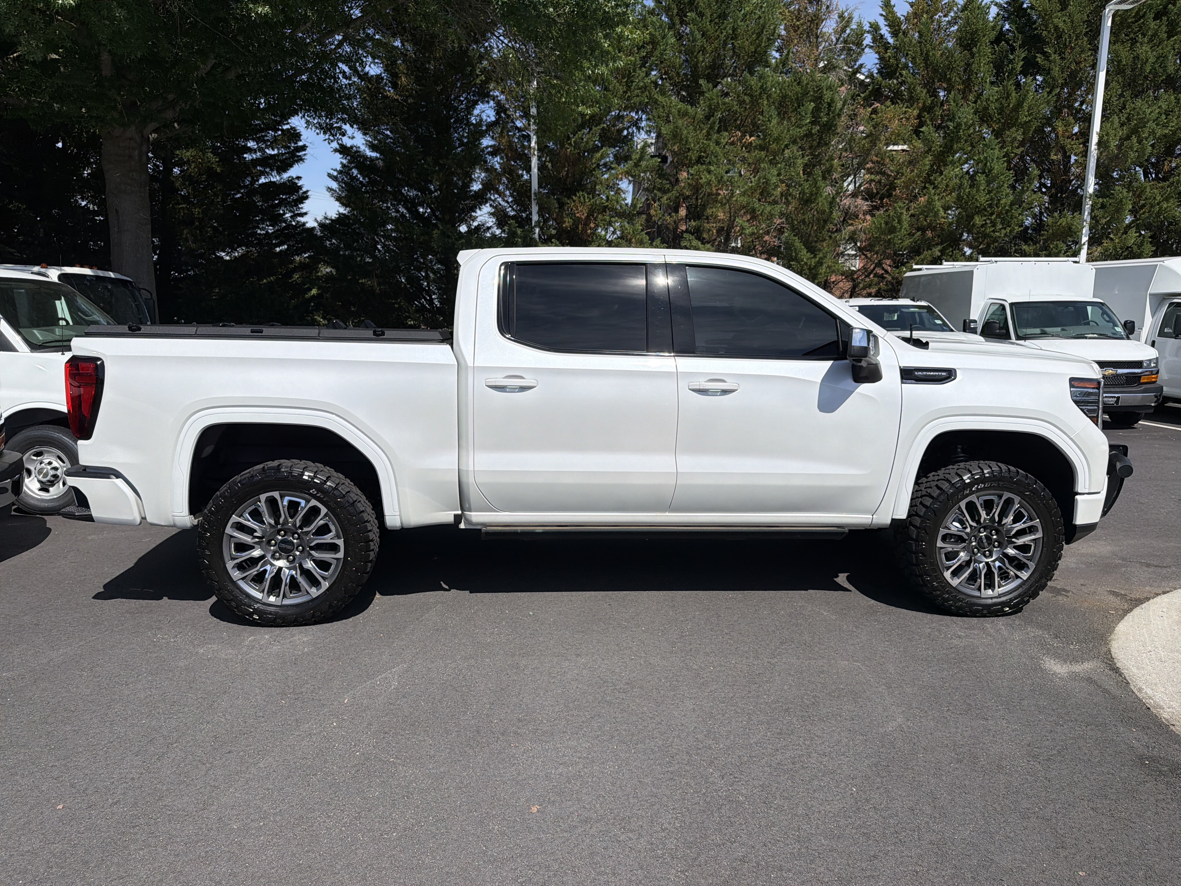 Used 2025 GMC Sierra 1500 Denali Ultimate AWD/4WD image 11