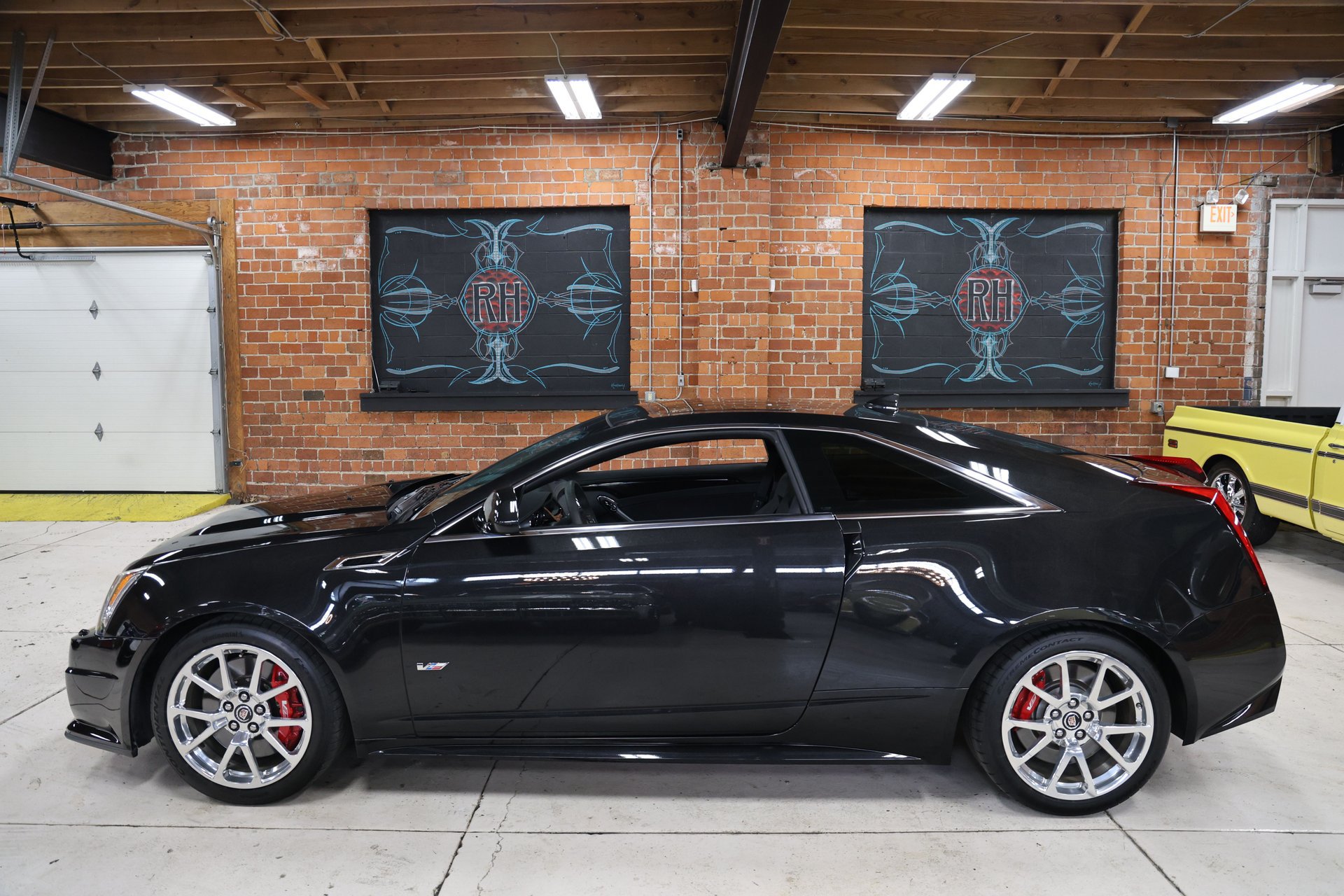 Used 2014 Cadillac CTS V w/ Wood Trim Package RWD image 27
