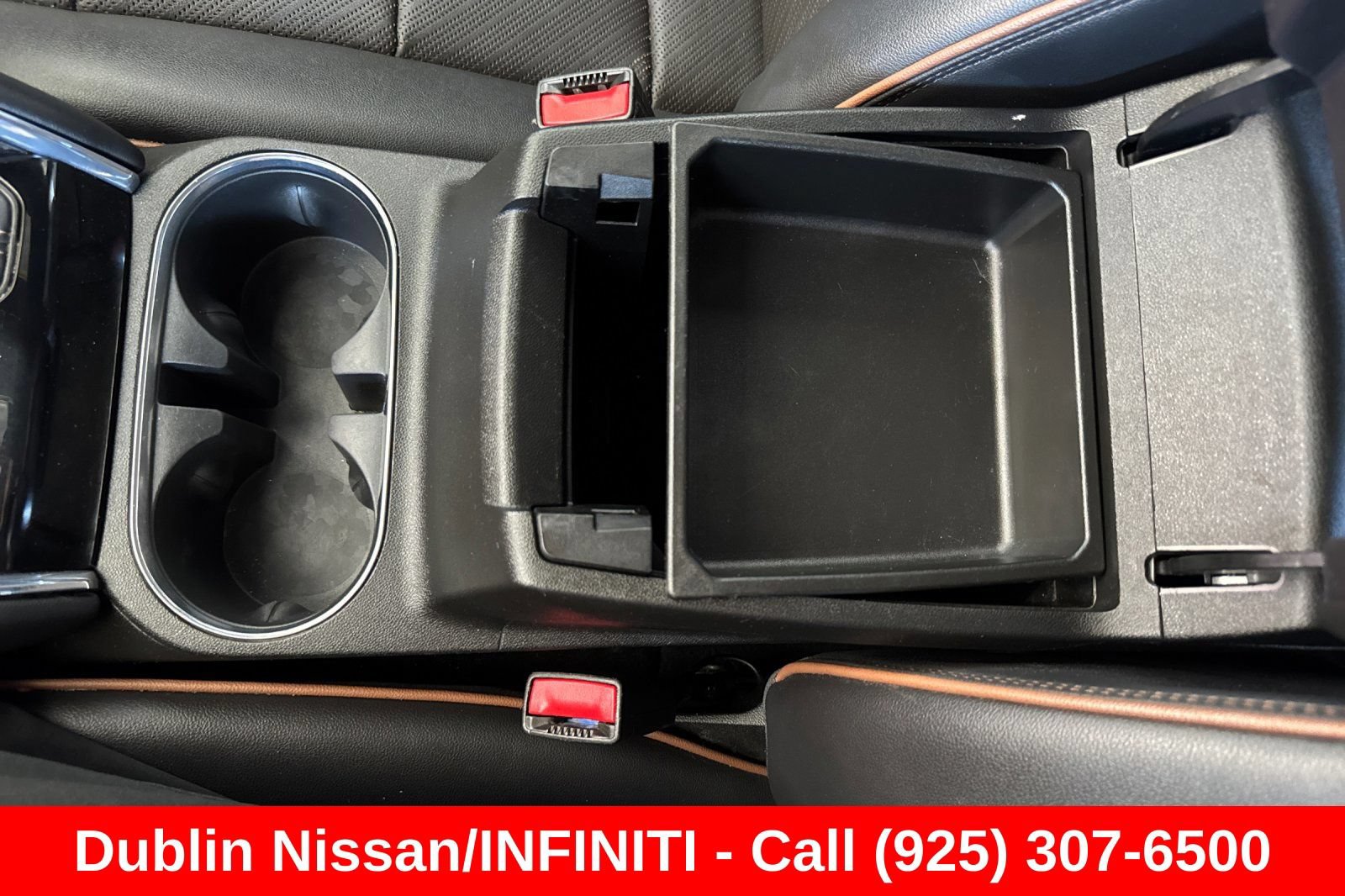Used 2024 GMC Canyon AT4 w/ AT4 Premium Package AWD/4WD image 33