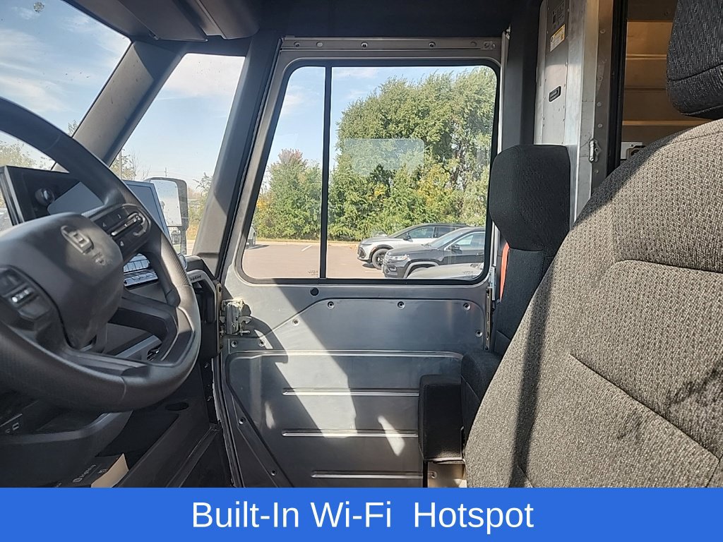 Used 2024 Chevrolet Brightdrop 600 w/ Commercial Equipment Package AWD/4WD image 10
