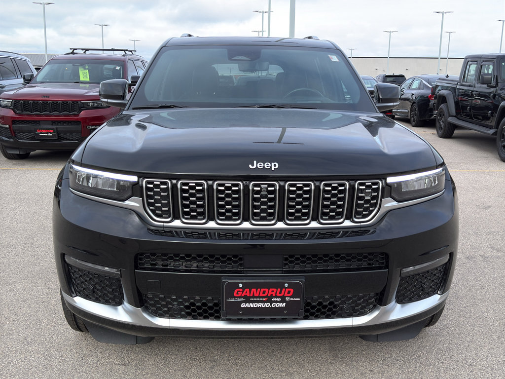 Used 2022 Jeep Grand Cherokee L Summit w/ Advanced Protech Group IV AWD/4WD image 3