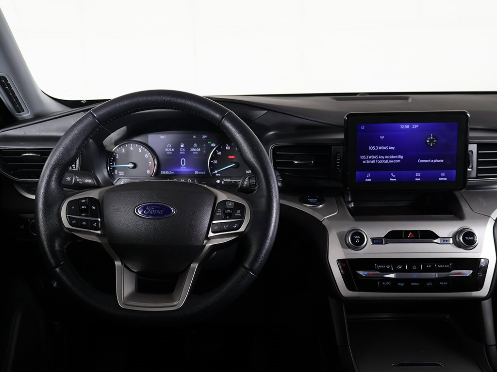 Used 2022 Ford Explorer XLT image 29