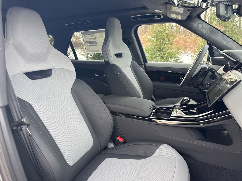 New 2026 Land Rover Range Rover Sport image 16