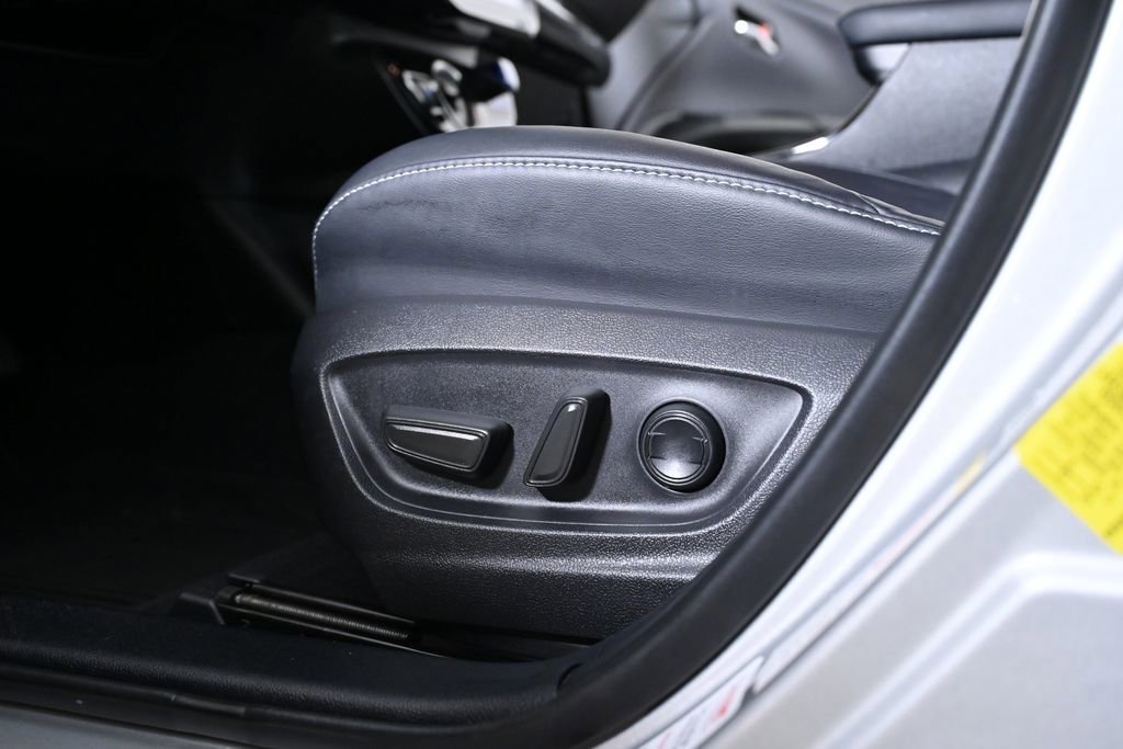 Used 2022 Toyota Prius Prime XLE image 35