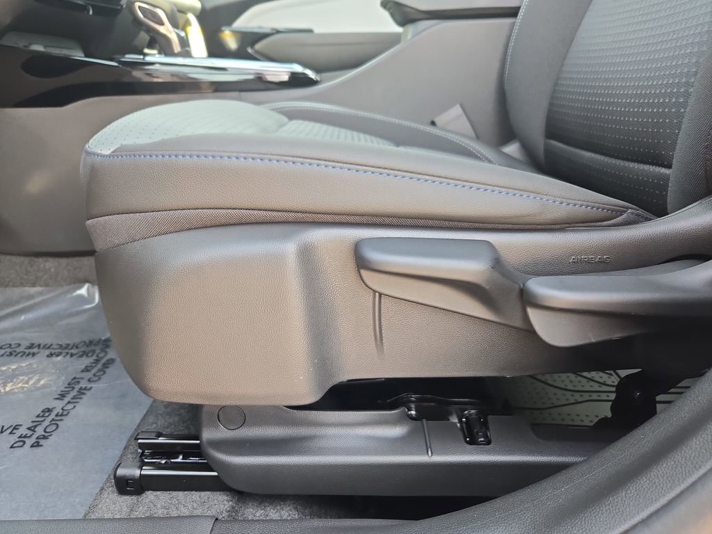 New 2026 Chevrolet Trax LT FWD image 29
