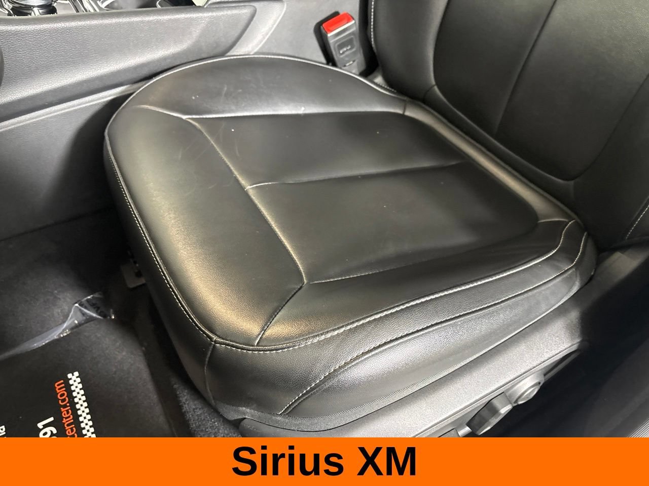 Used 2023 Jeep Grand Cherokee Limited AWD/4WD image 15