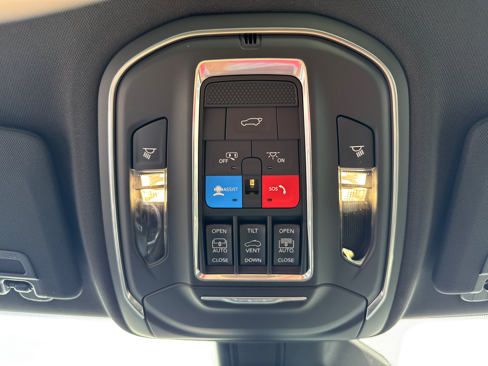 New 2026 Jeep Grand Cherokee Limited AWD/4WD image 11