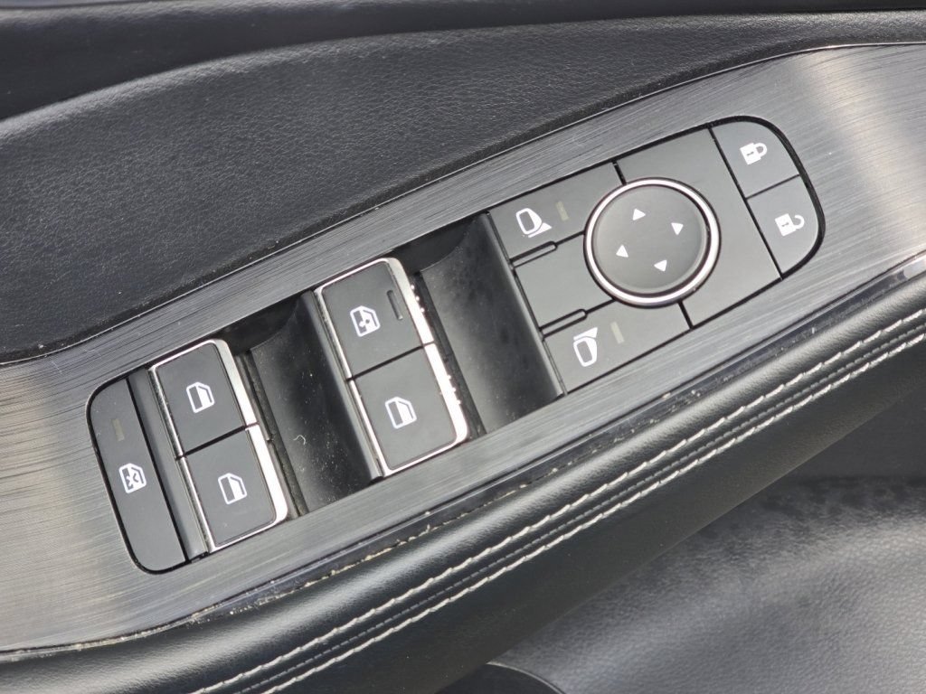 Used 2023 Nissan Rogue Platinum w/ Platinum Premium Package AWD/4WD image 24