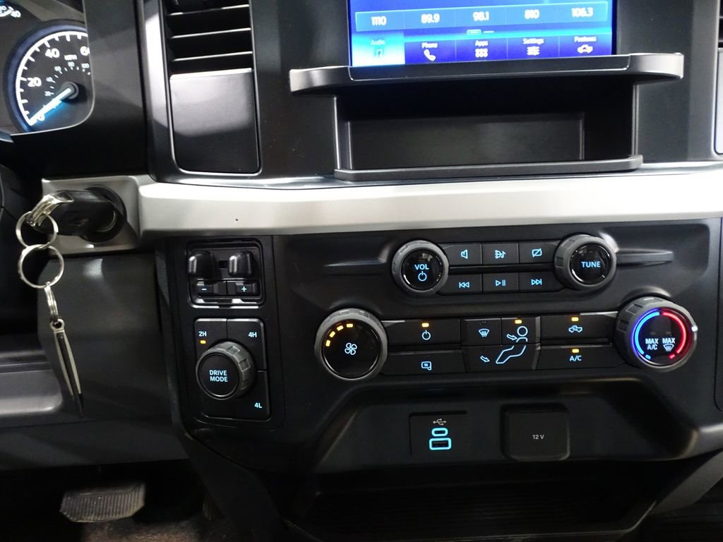 Used 2023 Ford F550 4x4 Regular Cab Super Duty image 15